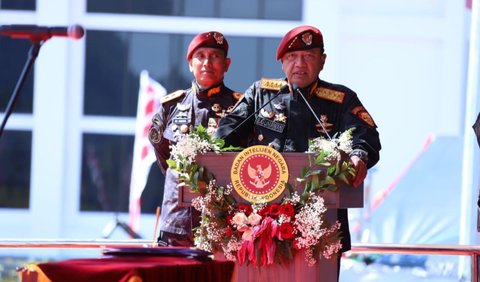 <b>Jenderal Darah Kopassus Pimpin Sekolah Intelijen</b>