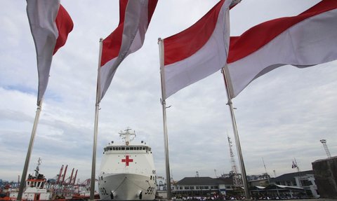 FOTO: Momen Kapal Rumah Sakit TNI AL KRI dr. Radjiman Antar Bantuan Kemanusiaan ke Palestina