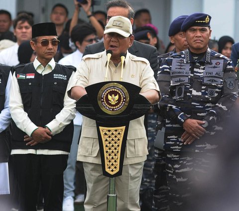 FOTO: Momen Kapal Rumah Sakit TNI AL KRI dr. Radjiman Antar Bantuan Kemanusiaan ke Palestina