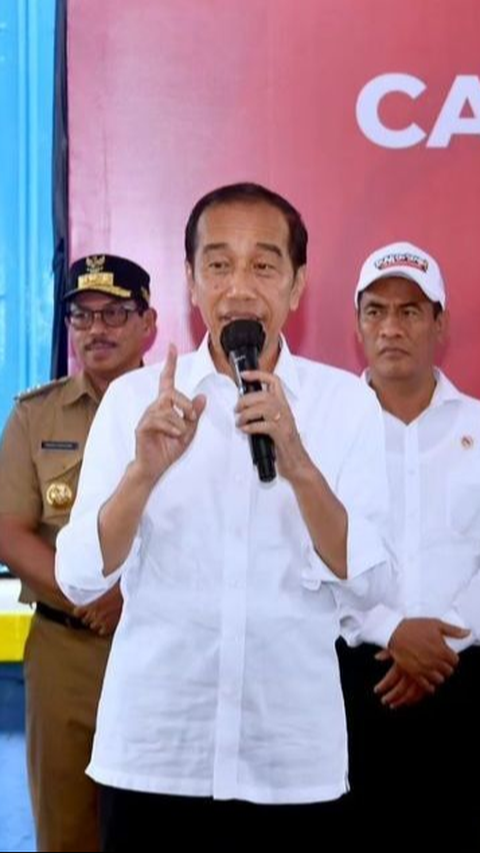 Hasil Survei Indikator Politik, Masyarakat Puas Kinerja Presiden Jokowi karena Bansos<br>