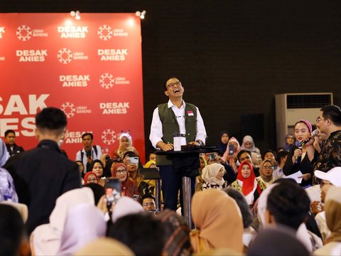 Relaxed Style of 'Desak Anies Baswedan' in the Capital City