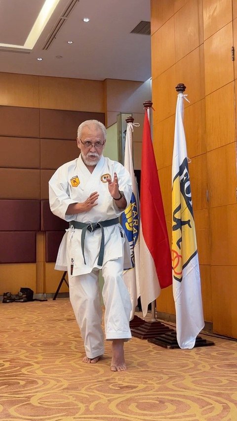 Sisi Lain Iwan Fals yang Ternyata Seorang Pelatih Karate, Pernah jadi Atlet Hingga Juara Tingkat Nasional