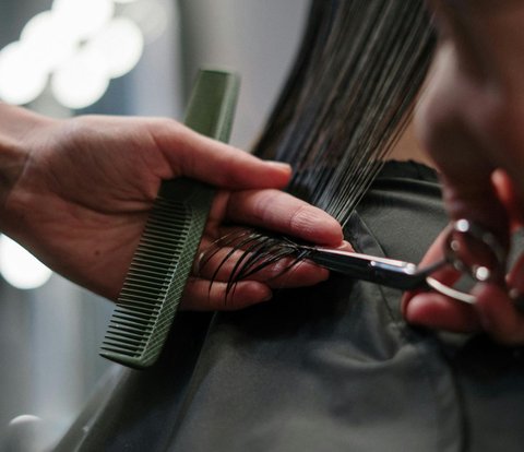 Cutting Hair Makes Hair Grow Faster, Is It True?
