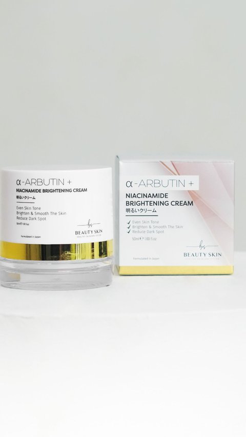Follow Instagram @ofc.beautyskin buat kepoin rangkaian produk perawatan kulit lainnya.