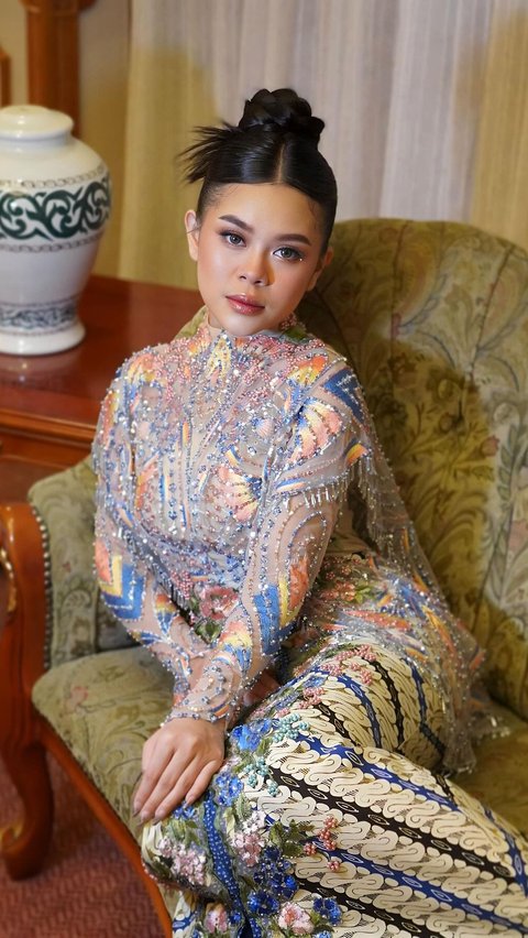 Inilah potret Melly Lee salah satu penyanyi yang berkesempatan untuk tampil di pernikahan Pangeran Mateen dan Anisha Rosnah