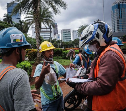 FOTO: Pekerja Sektor Informal Masih Mendominasi Tenaga Kerja di Indonesia