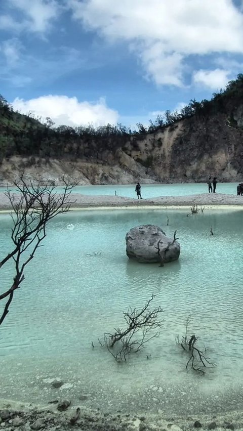 <b>Kawah Putih Ciwidey</b>