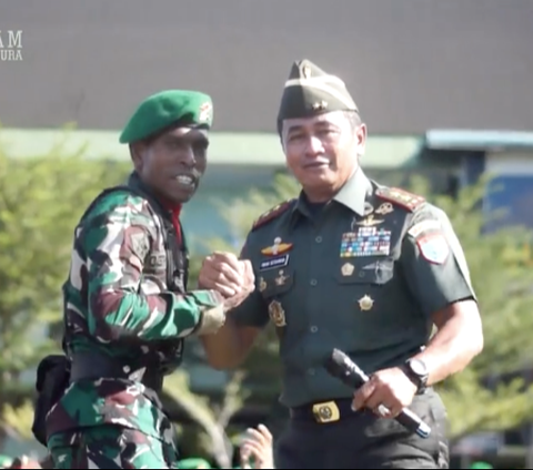 ⁠Prada TNI Berani-beraninya Pegang Pundak Mayjen Iwan Setiawan, Awalnya Sempat Hadap-hadapan Muka