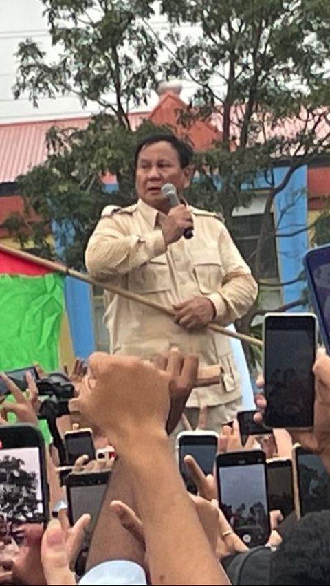 Kocak! Prabowo Curhat 'Keok' di Tangan Emak Emak, Peluk Cium Anak Anak
