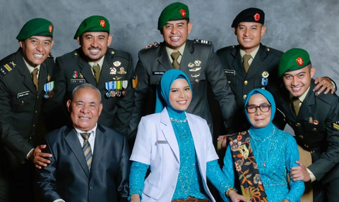 Potret Suami Istri Sukses Punya 5 Putra Semuanya jadi Anggota TNI, 1 Putri jadi Dokter