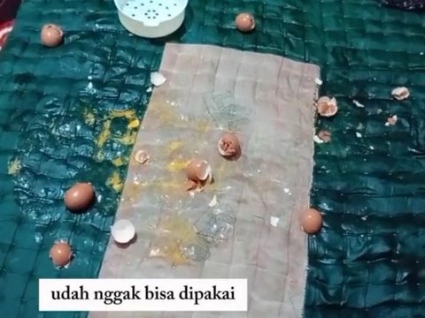 Aksi Balita Pecahkan Telur Setengah Kilo di Atas Kasur Ini Viral, Respons Ibunya Tuai Pujian