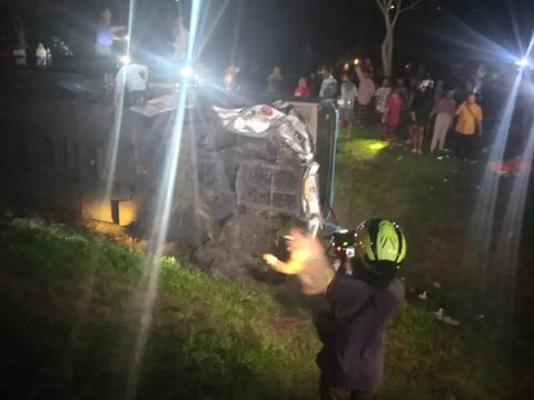 5 Fakta Kecelakaan Bus Rombongan SMAN 1 Sidoarjo di Tol Ngawi - Kertosono, Awalnya Hindari Truk Pecah Ban