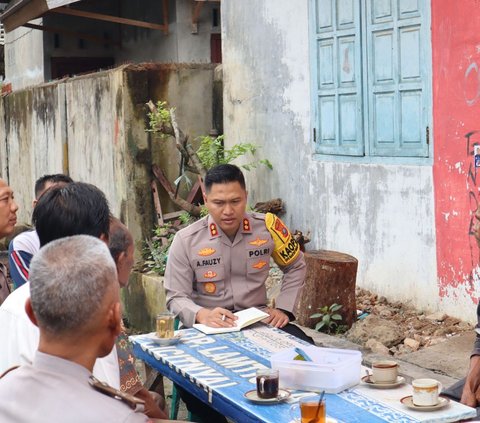 Kapolres Sibolga Turun Langsung Dengarkan Aspirasi Masyarakat Saat Jumat Curhat