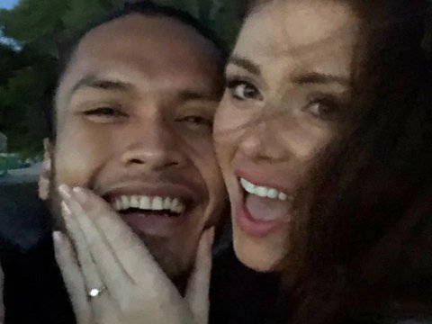 Anniversary Pernikahan ke-5, Randy Pangalila Tulis Pesan Romantis untuk Sang Istri yang Bikin Baper