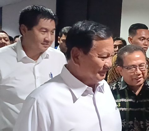 Senyum Lebar Maruarar Sirait Dampingi Prabowo Setelah 3 Hari Keluar dari PDIP