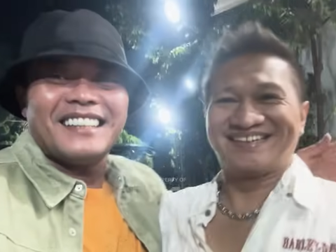 Sahabat Lama Waktu Satu Program di Acara TV, Sule dengan Mang Saswi Berpelukan