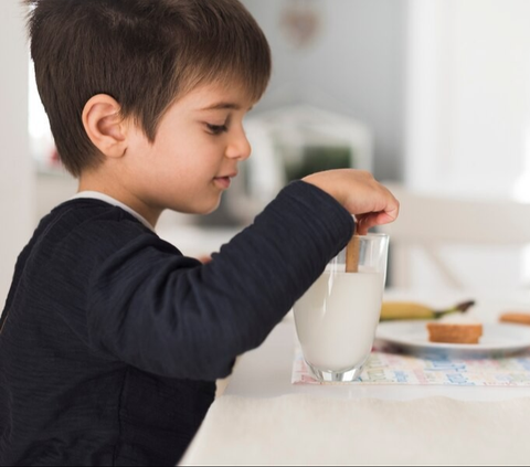 Tak Hanya Susu, 11 Makanan Mengandung Kalsium yang Baik untuk Anak