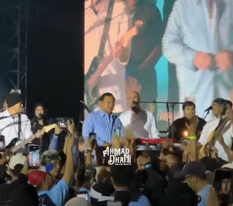 Heboh Capres Prabowo Subianto Buka Baju di Atas Panggung Saat Konser Dewa19, Langsung Tos Tangan ke Ahmad Dhani