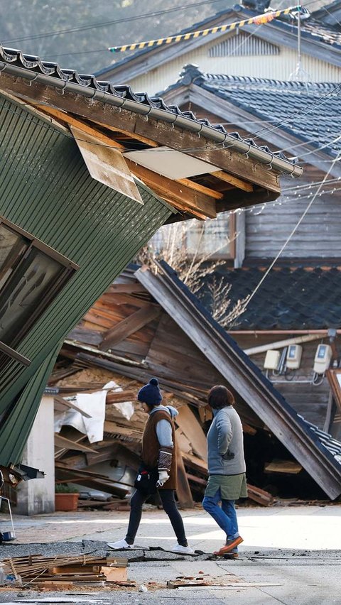 Berbagai kerusakan telah dilaporkan akibat hantaman gempa tersebut. REUTERS/Kim Kyung-Hoon