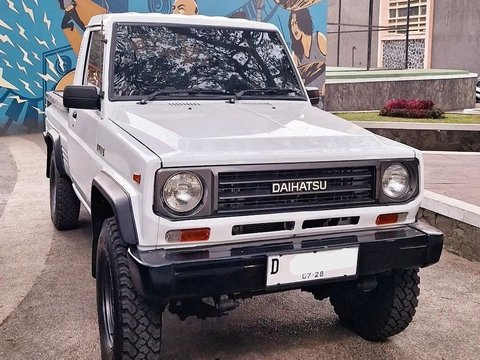 Daihatsu Taft Hiline Pick Up yang berada di peringkat ke-10