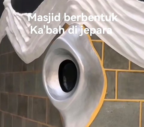 Viral Masjid di Jepara Bentuknya Mirip Ka'bah, Begini Penampakannya yang Curi Perhatian