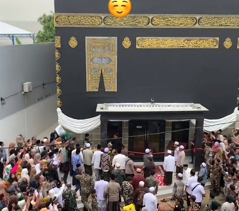 Viral Masjid di Jepara Bentuknya Mirip Ka'bah, Begini Penampakannya yang Curi Perhatian