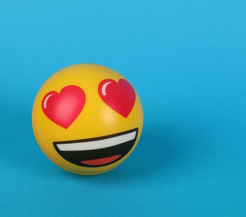 Berikut adalah 10 emoji yang paling banyak dipakai orang di seluruh dunia:<br>