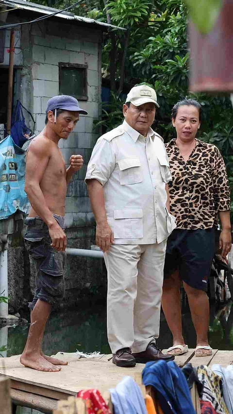 Penjelasan Mabes TNI Soal Babinsa Mendata Warga Cilincing usai Dikunjungi Capres Prabowo