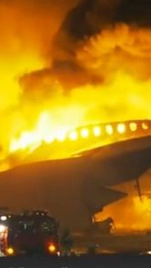 Chronology of Japan Airlines Plane on Fire at Tokyo Airport, 379 Passengers Successfully Saved