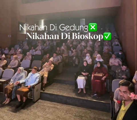 Antimainstream, Pasangan Ini Gelar Pernikahan Impian Bak di Gedung Bioskop