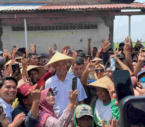Sekjen PDIP Bandingkan Perbedaan Mencolok Blusukan Ganjar dan Prabowo