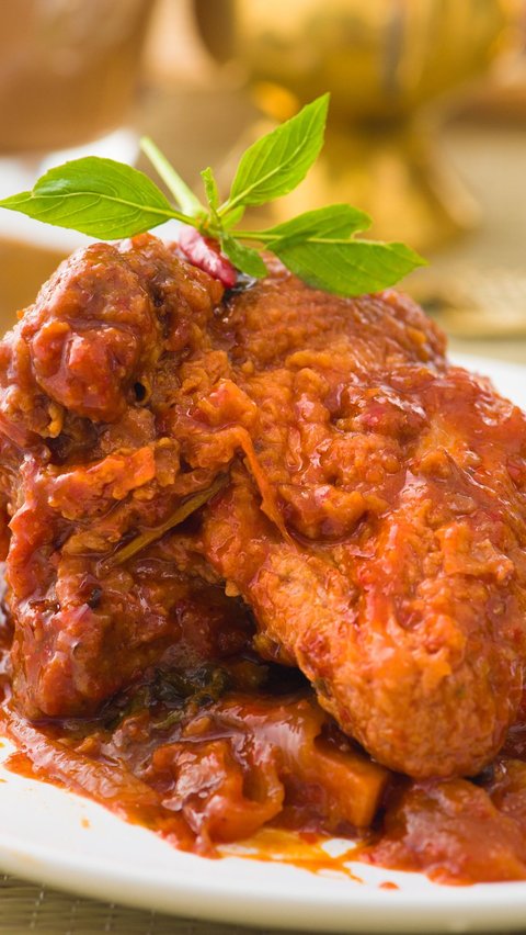 Fried Chicken with Javanese Sour Sauce, Warm Meal for Your Beloved