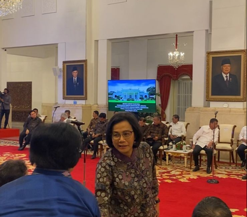 Jokowi Jawab Isu Menterinya Mundur dari Kabinet: Namanya Bulan Politik