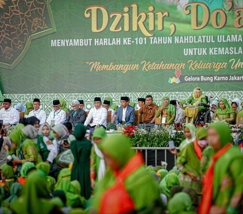 FOTO: Momen Jokowi Hadiri Harlah ke-78 Muslimat NU di GBK, Ingatkan Jangan Mau Diadu Domba karena Pemilu