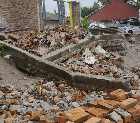 Duka Warga Pesisir Padang Pariaman, Rumahnya Hancur Dihantam Abrasi Bertahun-Tahun