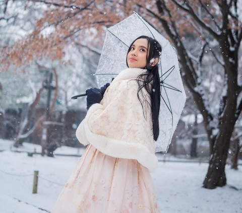 Potret Lyodra Pakai Hanbok di Korea Selatan, Cantik dengan Vibes ala Putri Kerajaan