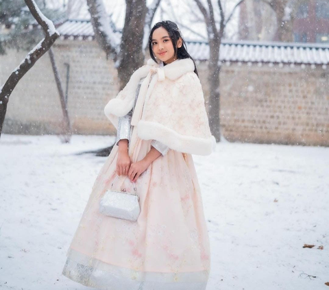 Potret Lyodra Pakai Hanbok di Korea Selatan, Cantik dengan Vibes ala Putri Kerajaan