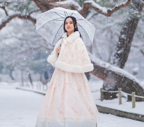 Potret Lyodra Pakai Hanbok di Korea Selatan, Cantik dengan Vibes ala Putri Kerajaan