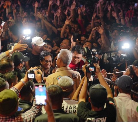 Momen Ganjar Hadiri Pesta Rakyat di Bali, Ribuan Warga Padati Lokasi Acara