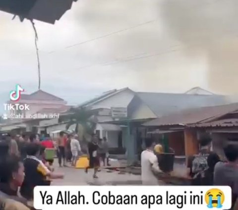 Kondisi rumah masa kecil Fikoh yang sudah benar-benar hancur.