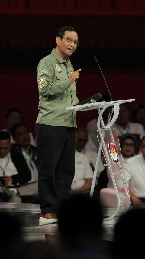 Debat Panas! Mahfud Keras Sentil Kinerja Jokowi, Respons Kejutan Gibran 