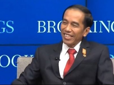 Momen Lawas Jokowi Tes Tom Lembong Kembali Viral, Usai Namaya Disebut Gibran dalam Debat Cawapres