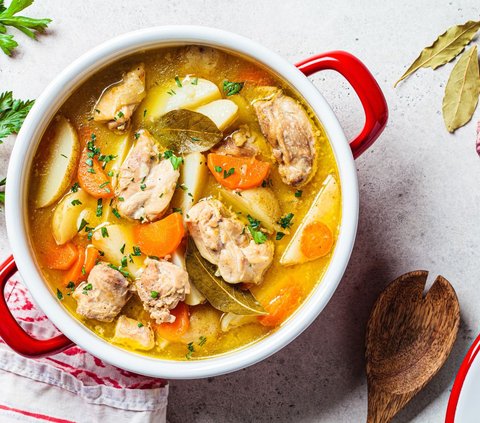 Warm and Savory Yellow Chicken Soup Recipe