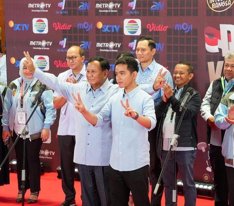 Spesial Gibran 'Dikawal' Prabowo Bersama Profesor, Menteri & Pengusaha, Gacor di Debat Pilpres
