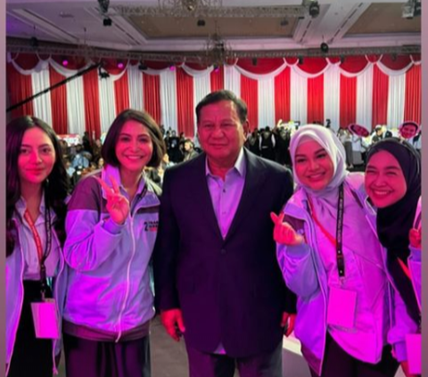 Portrait of Ria Ricis and Aurel Hermansyah's Closeness in the Vice Presidential Debate, Supporting Prabowo-Gibran in Unison