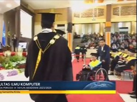 Viral Momen Dua Penyandang Disabilitas Berhasil Wisuda dengan Nilai Memuaskan, Begini Sosoknya