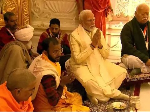 PM India Narendra Modi Resmikan Kuil Hindu di Lokasi Masjid Kuno yang Dihancurkan