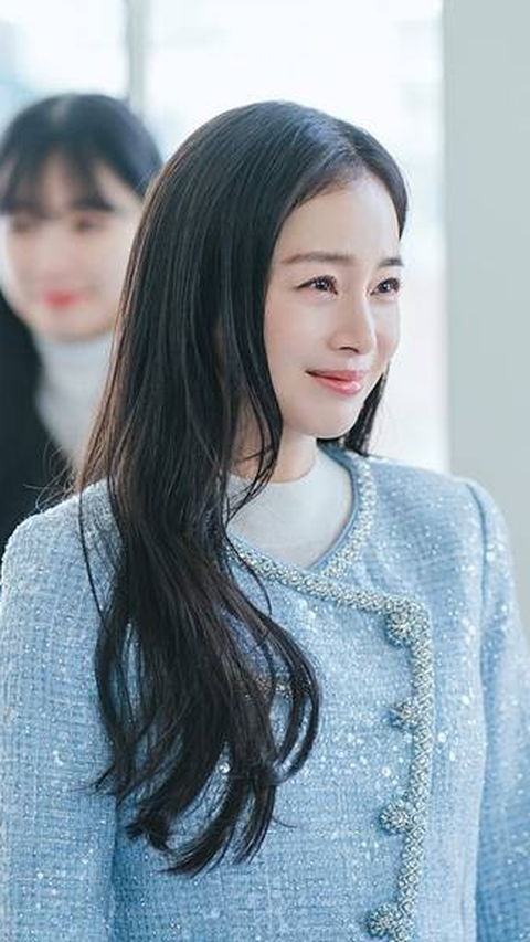 Sebagai penggemar drama Korea, kita patut acungi jempol untuk kemampuan akting yang luar biasa dari Korean Goddess, Kim Tae Hee.