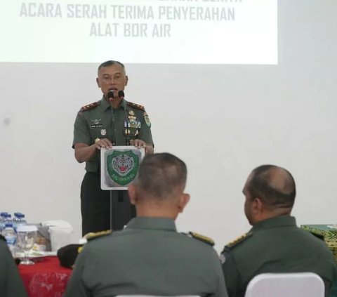 Sedih, Pangdam Siliwangi Melepas Dua Jenderal, Mayjen TNI Dadang Arief 'Lebih Sedih Kalau Persib Kalah Terus'