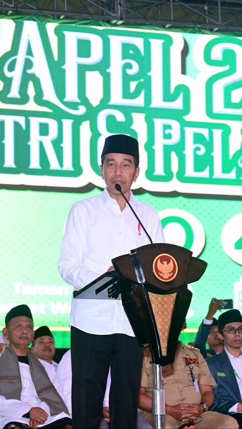 Jokowi Ajak Seluruh Santri dan Pelajar Gunakan Hak Pilih di Pemilu 2024